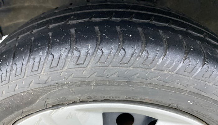 2018 Maruti Wagon R 1.0 VXI, Petrol, Manual, 22,946 km, Right Rear Tyre Tread