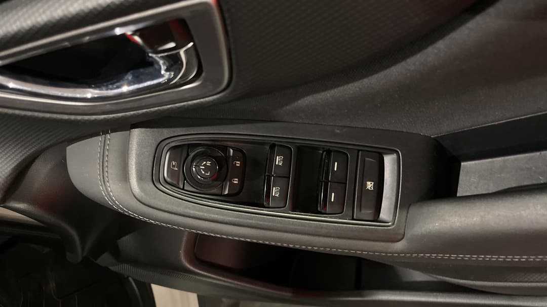 2023 Subaru Forester 2.5i (AWD), Automatic, 31892 km, Drivers Side Door Panel Controls