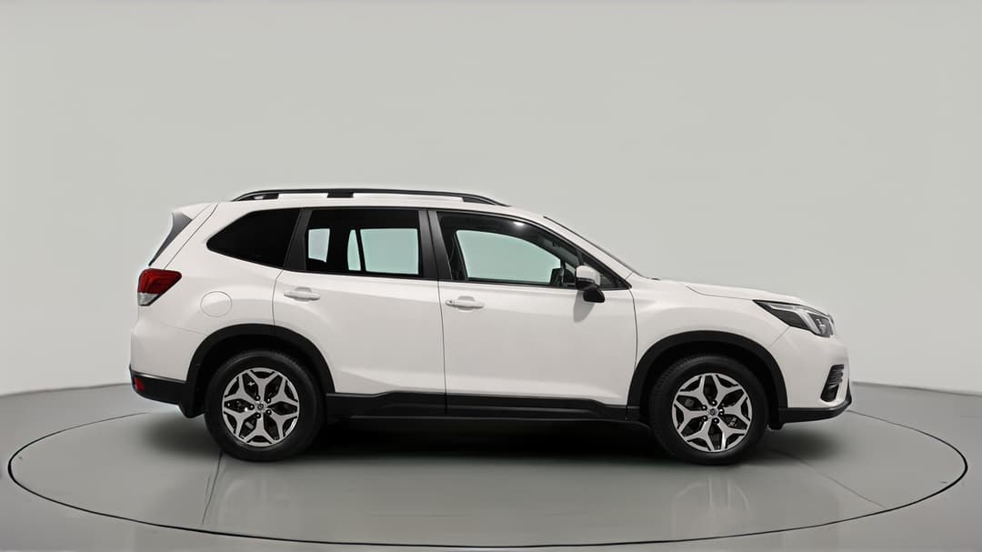 2023 Subaru Forester 2.5i (AWD), Automatic, 31892 km, Right Side View