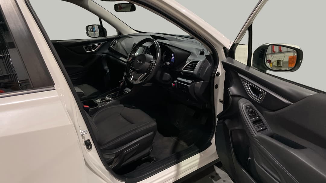 2023 Subaru Forester 2.5i (AWD), Automatic, 31892 km, Right Side Front Door Cabin View