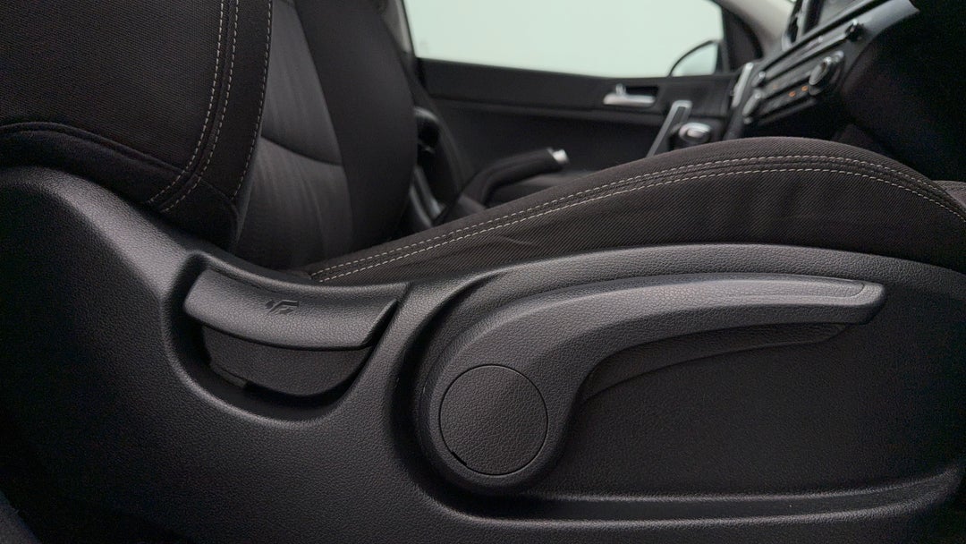 2017 Kia Sportage Si (FWD), Automatic, 109500 km, Drivers Side Adjustment Panel