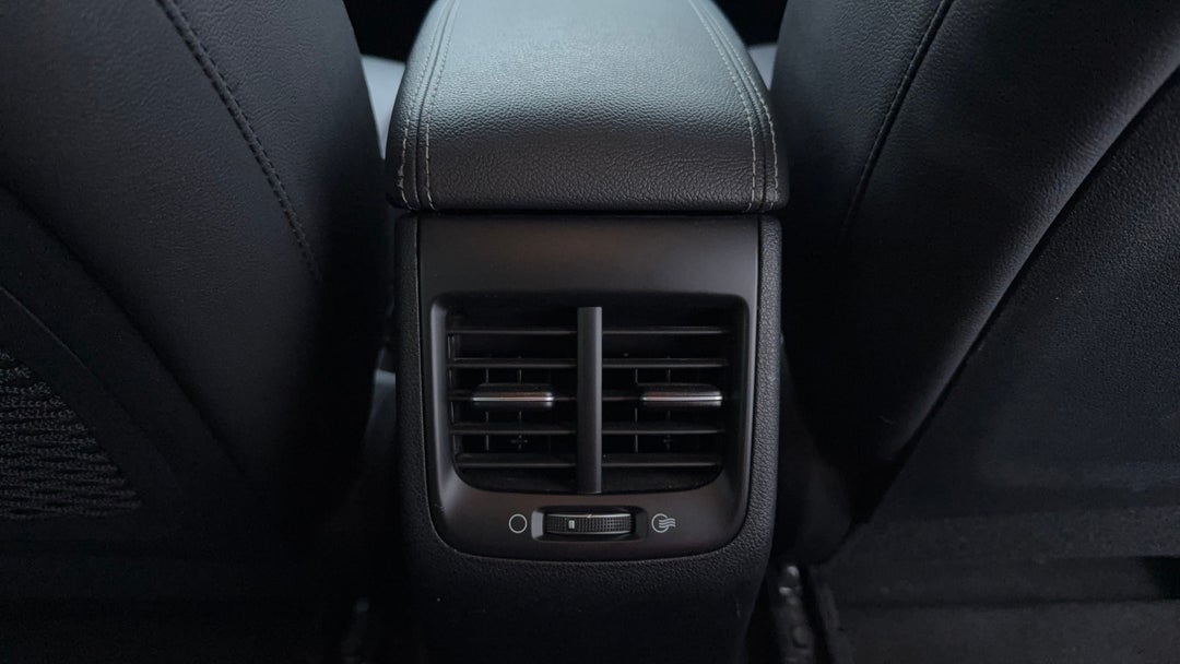 Rear A/C Vent