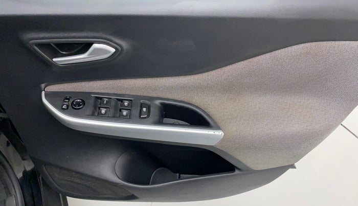 2021 Nissan MAGNITE XV MT, Petrol, Manual, 12,480 km, Driver Side Door Panels Control