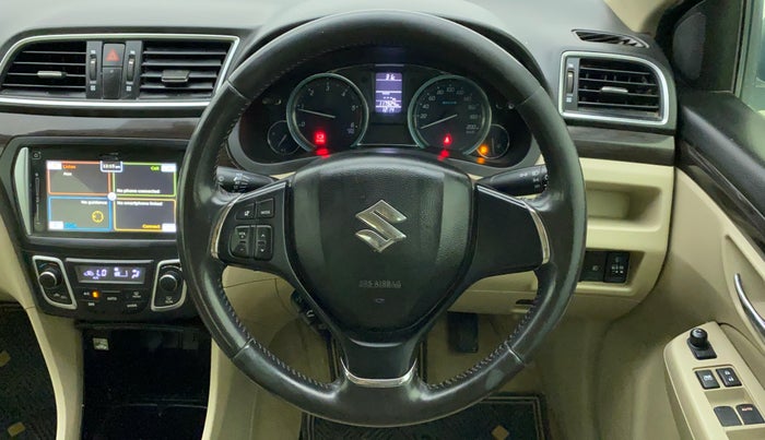 2016 Maruti Ciaz ZDI+ SHVS, Diesel, Manual, 1,17,924 km, Steering Wheel Close Up