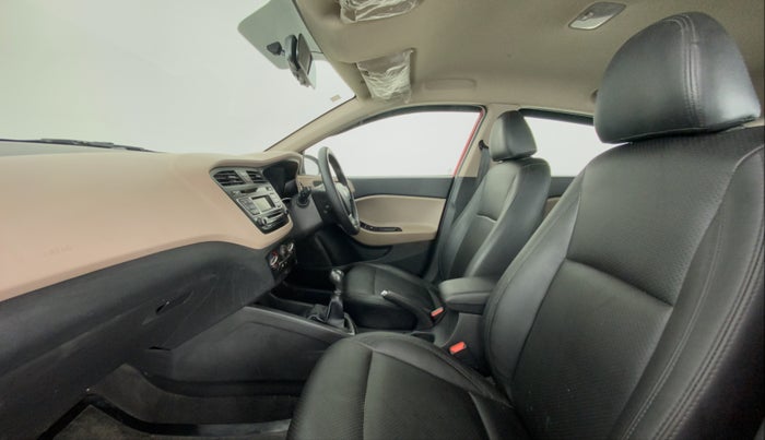 2017 Hyundai Elite i20 MAGNA EXECUTIVE 1.2, Petrol, Manual, 62,148 km, Right Side Front Door Cabin