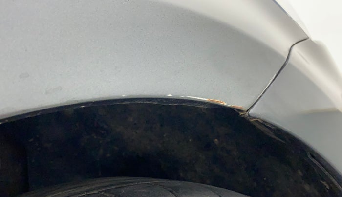 2017 Volkswagen Ameo HIGHLINE1.2L PLUS 16 ALLOY, Petrol, Manual, 92,170 km, Right fender - Slight discoloration