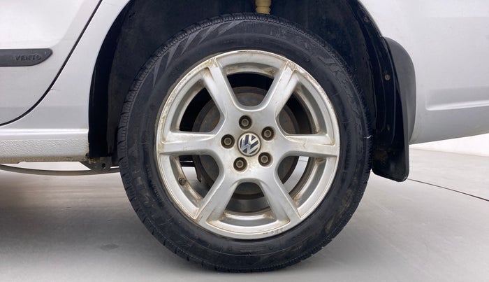 2013 Volkswagen Vento HIGHLINE PETROL, Petrol, Manual, 28,903 km, Left Rear Wheel