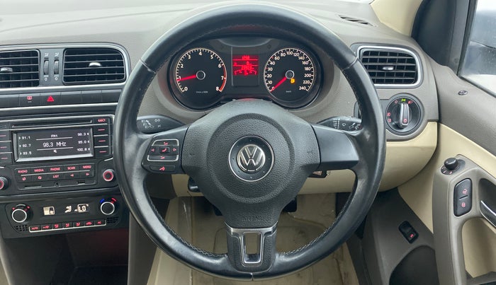 2013 Volkswagen Vento HIGHLINE PETROL, Petrol, Manual, 28,903 km, Steering Wheel Close Up