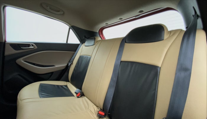 2017 Hyundai Elite i20 SPORTZ 1.2, Petrol, Manual, 56,054 km, Right Side Rear Door Cabin