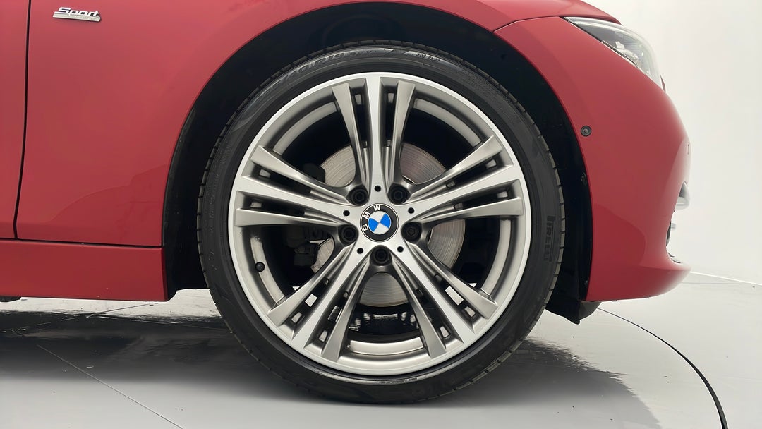 2017 BMW 3 30i Sport Line, Manual, 110750 km, Right Front Wheel