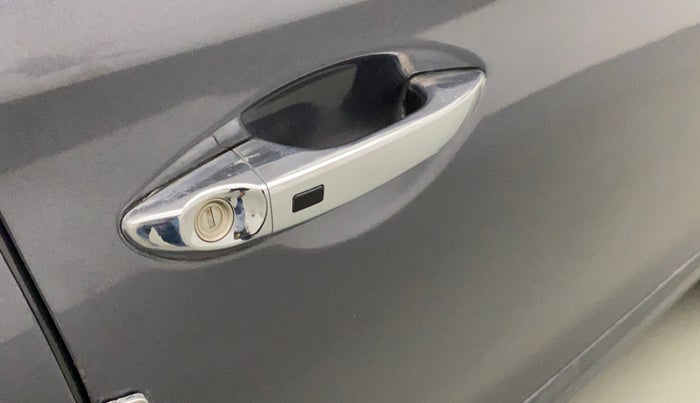 2017 Hyundai Elite i20 ASTA 1.2 (O), Petrol, Manual, 36,831 km, Driver-side door - Door handle sensor not working
