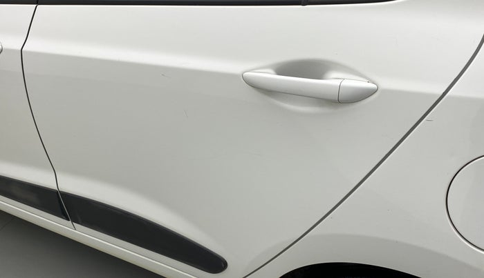 2015 Hyundai Grand i10 SPORTZ 1.2 KAPPA VTVT, Petrol, Manual, 60,794 km, Rear left door - Minor scratches