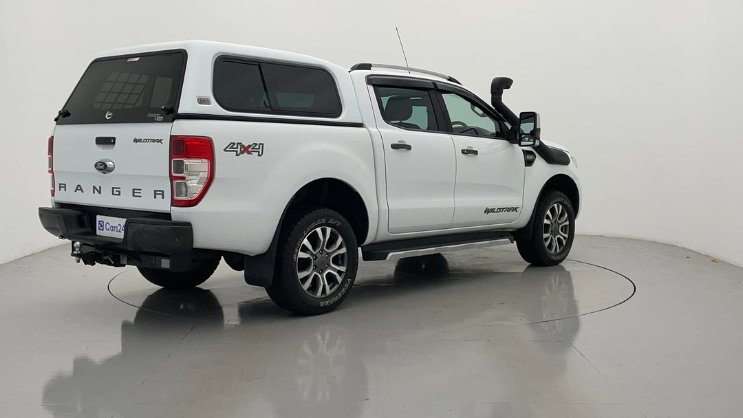 Right Back Diagonal (45- Degree) View