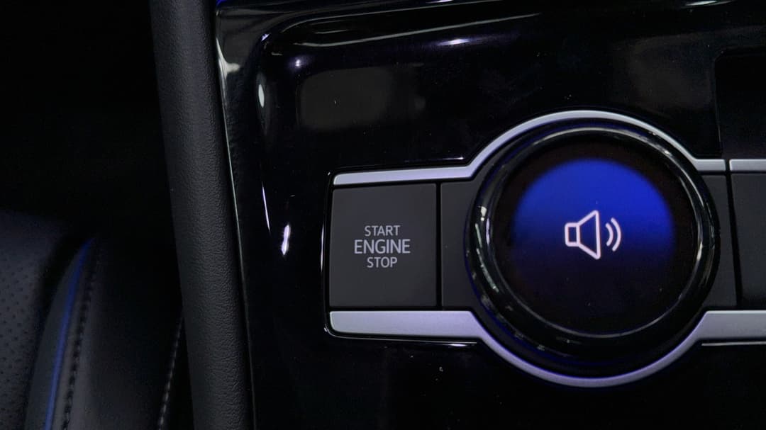 2025 Volkswagen Tiguan 195tsi R-line, Automatic, 19402 km, Keyless / Button Start