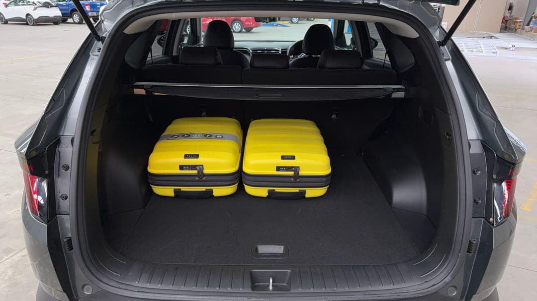 2023 Hyundai Tucson Elite (AWD), Automatic, 50617 km, Boot Inside View with Luggage