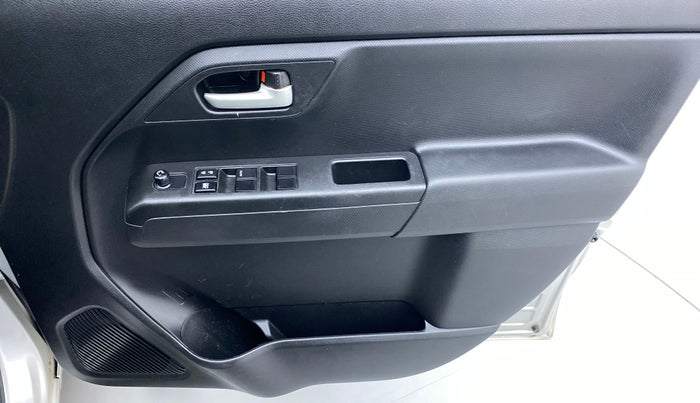 2019 Maruti New Wagon-R VXI 1.0, Petrol, Manual, 21,417 km, Driver Side Door Panels Control
