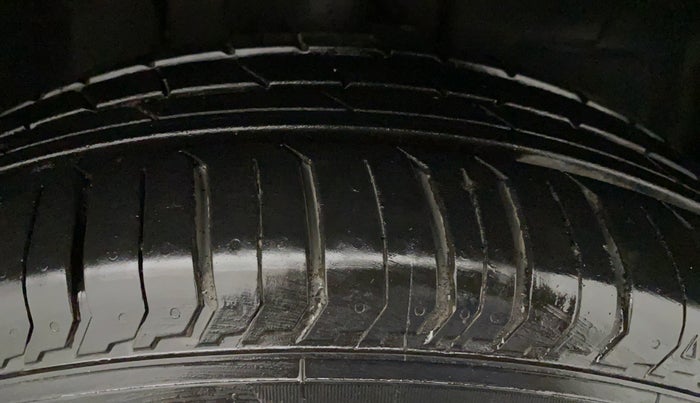 2022 Tata PUNCH ADVENTURE MT, Petrol, Manual, 4,218 km, Left Rear Tyre Tread