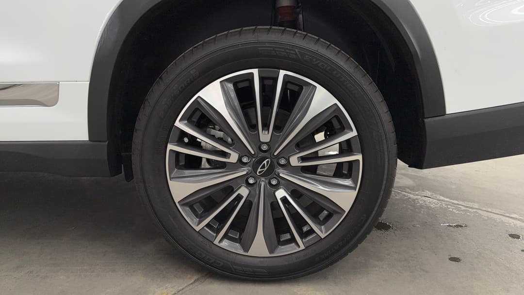 2025 Chery Tiggo 8 Pro Max Ultimate AWD, Automatic, 3642 km, Left Rear Wheel