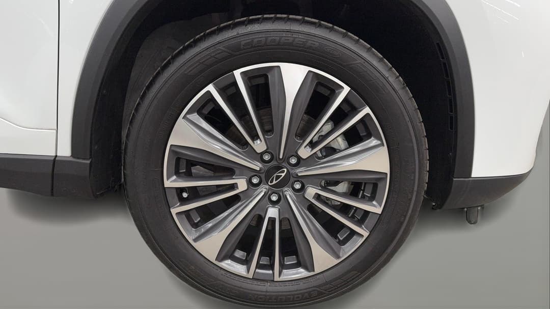 2025 Chery Tiggo 8 Pro Max Ultimate AWD, Automatic, 3642 km, Right Front Wheel