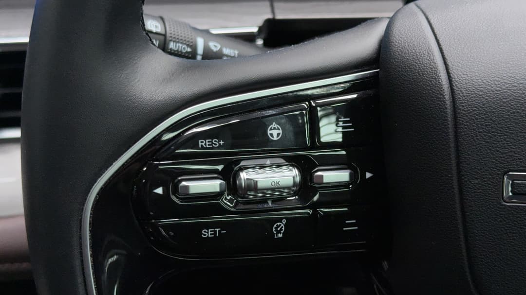 2025 Chery Tiggo 8 Pro Max Ultimate AWD, Automatic, 3642 km, Cruise Control