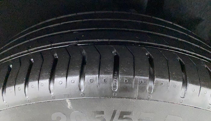 2016 Maruti Baleno ALPHA 1.2 K12, Petrol, Manual, 54,512 km, Left Rear Tyre Tread