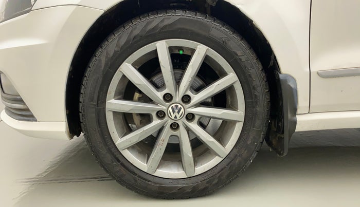 2019 Volkswagen Ameo HIGHLINE PLUS 1.5L AT 16 ALLOY, Diesel, Automatic, 67,811 km, Left Front Wheel