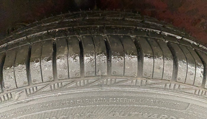2014 Hyundai Xcent S 1.2, Petrol, Manual, 76,078 km, Right Rear Tyre Tread