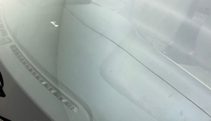 2014 Hyundai Xcent S 1.2, Petrol, Manual, 76,078 km, Front windshield - Minor spot on windshield