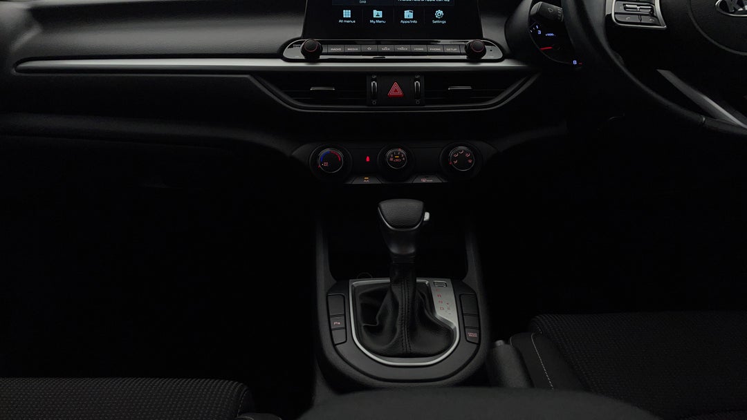 2020 Kia Cerato S, Automatic, 52275 km, Center Console