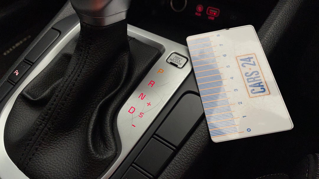 2020 Kia Cerato S, Automatic, 52275 km, Gear Lever Body Scratch