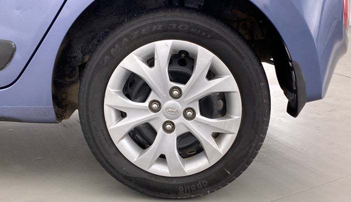 2016 Hyundai Grand i10 SPORTZ 1.2 KAPPA VTVT, Petrol, Manual, 31,839 km, Left Rear Wheel