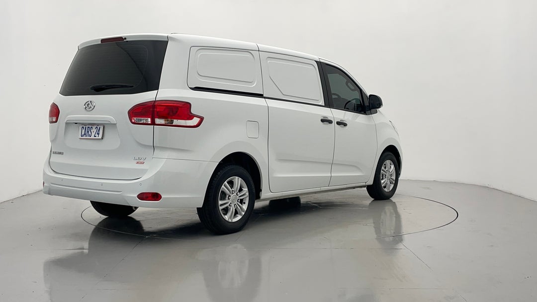 Right Back Diagonal (45- Degree) View