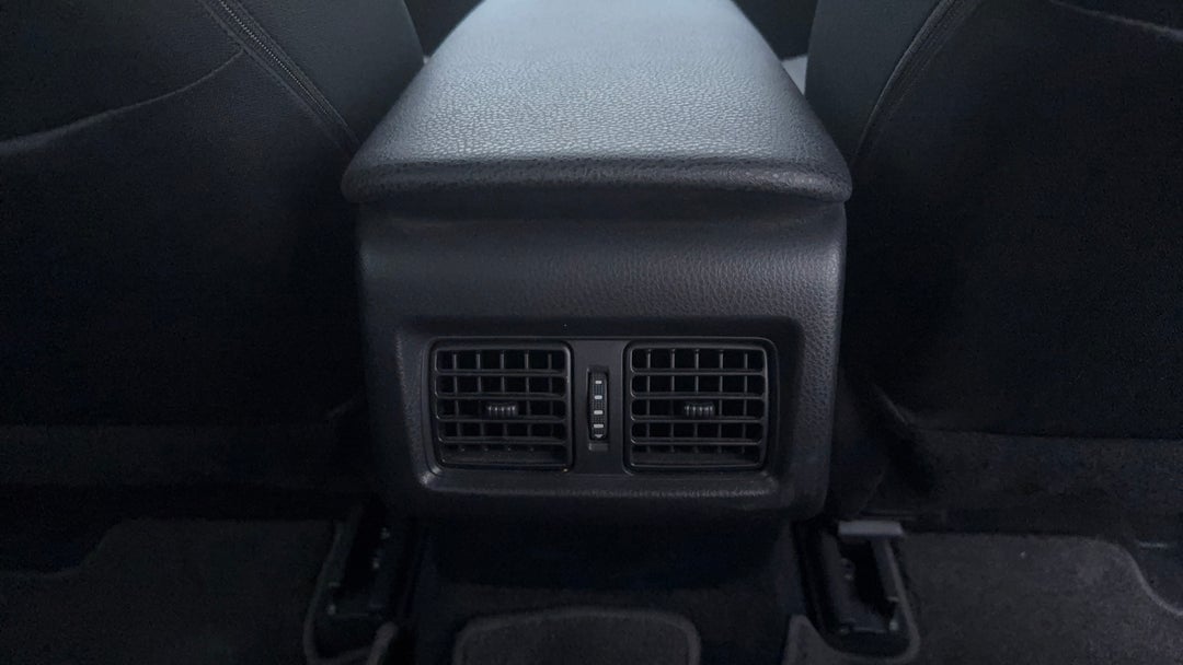 Rear A/C Vent