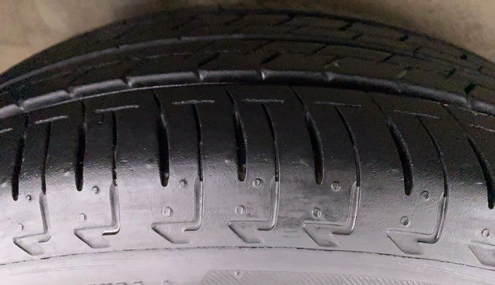 2019 Maruti IGNIS ZETA 1.2 K12 AMT, Petrol, Automatic, 8,633 km, Right Rear Tyre Tread