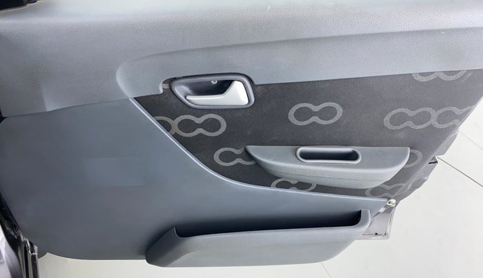 2015 Maruti Alto 800 LXI CNG, CNG, Manual, 24,454 km, Driver Side Door Panels Control