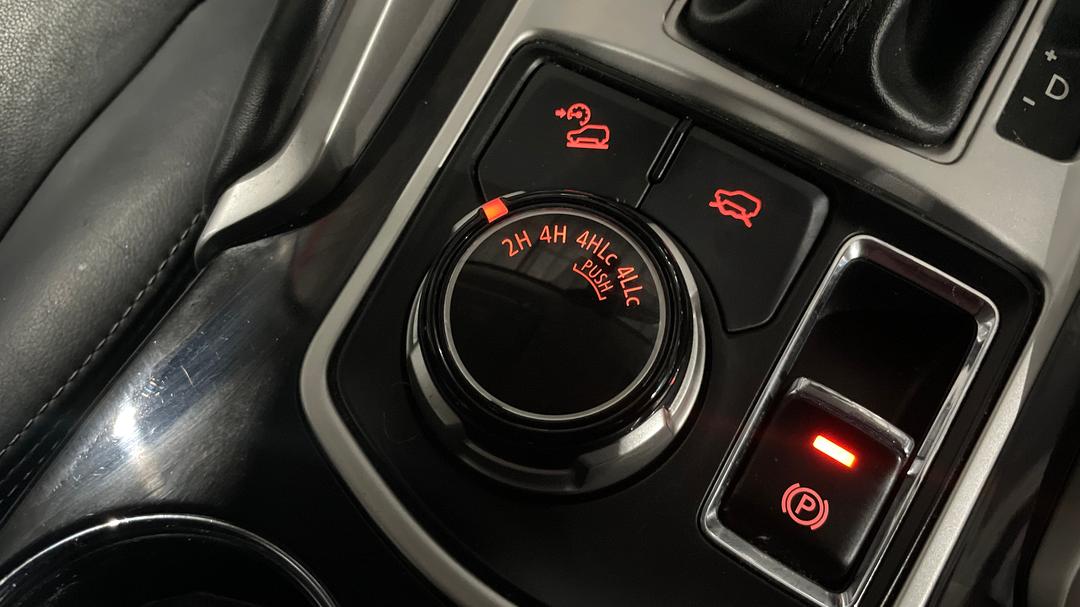 2018 Mitsubishi Pajero Sport Gls (4x4) 7 Seat, Automatic, 135890 km, Utility Switches/Buttons
