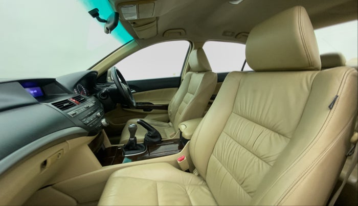2011 Honda Accord 2.4 MT, Petrol, Manual, 66,093 km, Right Side Front Door Cabin
