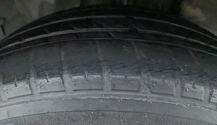2011 Honda Accord 2.4 MT, Petrol, Manual, 66,093 km, Left Rear Tyre Tread