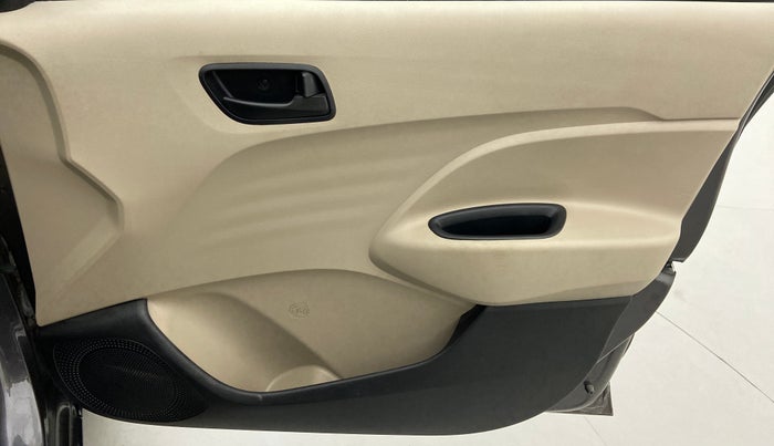 2021 Hyundai NEW SANTRO SPORTZ EXECUTIVE CNG, CNG, Manual, 18,821 km, Driver Side Door Panels Control