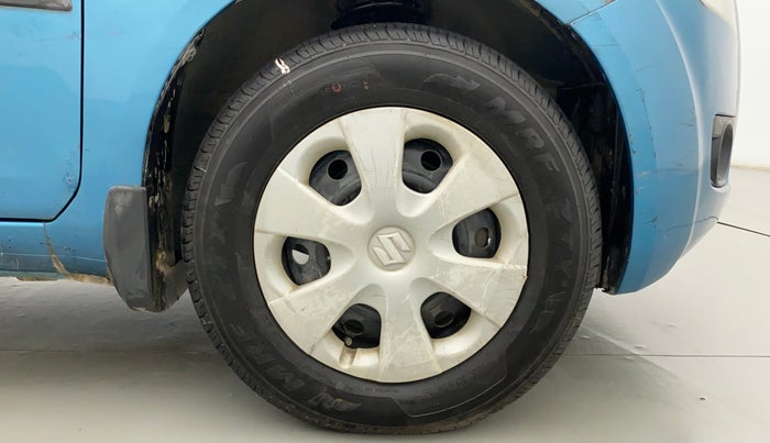 2010 Maruti Ritz VXI, Petrol, Manual, 85,551 km, Right Front Wheel