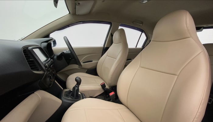 2019 Hyundai NEW SANTRO ASTA MT, Petrol, Manual, 21,686 km, Right Side Front Door Cabin