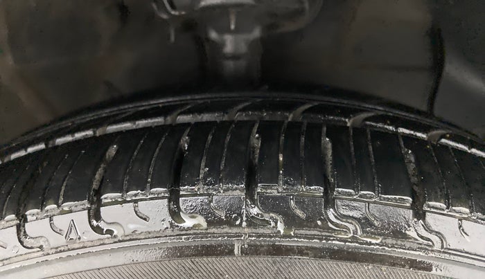 2019 Hyundai NEW SANTRO ASTA MT, Petrol, Manual, 21,686 km, Right Front Tyre Tread