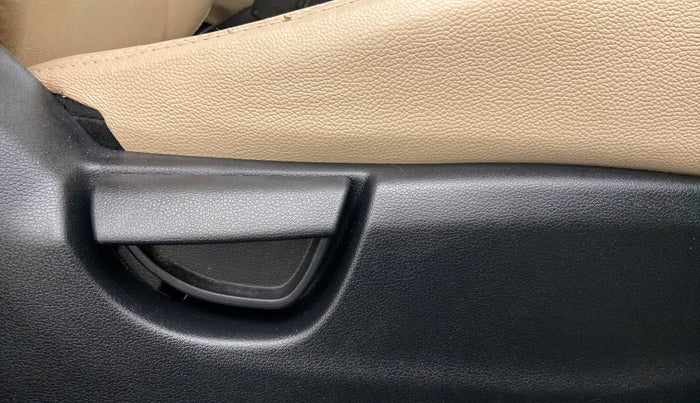 2019 Hyundai NEW SANTRO ASTA MT, Petrol, Manual, 21,686 km, Driver Side Adjustment Panel