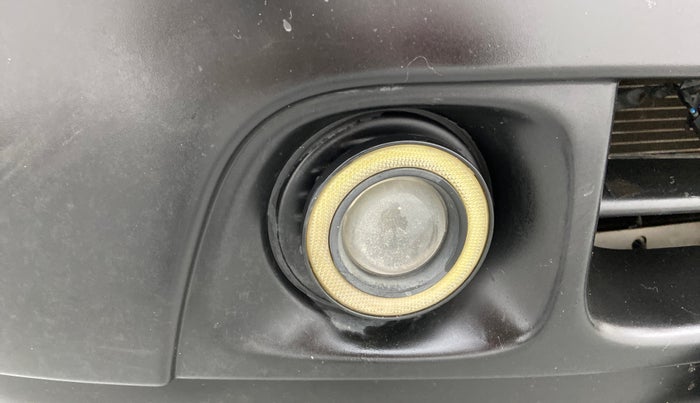 2018 Maruti Eeco 5 STR WITH A/C+HTR, Petrol, Manual, 28,945 km, Right fog light - Not working