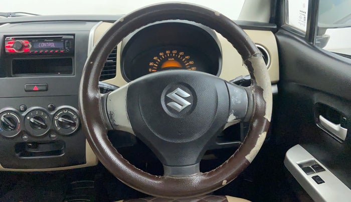 2017 Maruti Wagon R 1.0 LXI CNG, CNG, Manual, 59,624 km, Steering Wheel Close Up