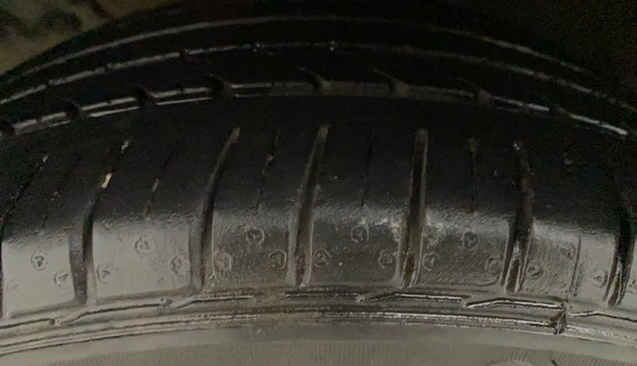 2017 Hyundai i20 Active 1.2 S, Petrol, Manual, 67,083 km, Left Front Tyre Tread