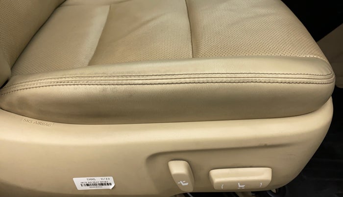 2018 Toyota YARIS VX CVT, Petrol, Automatic, 60,571 km, Driver Side Adjustment Panel