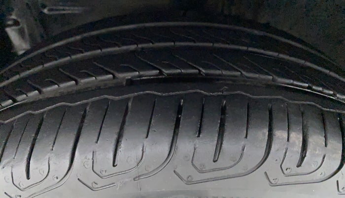 2018 Toyota YARIS VX CVT, Petrol, Automatic, 60,571 km, Left Front Tyre Tread