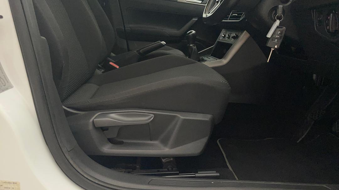 2019 Volkswagen Polo 70tsi Trendline, Manual, 62975 km, Drivers Side Adjustment Panel
