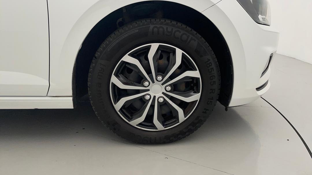 2019 Volkswagen Polo 70tsi Trendline, Manual, 62975 km, Right Front Wheel